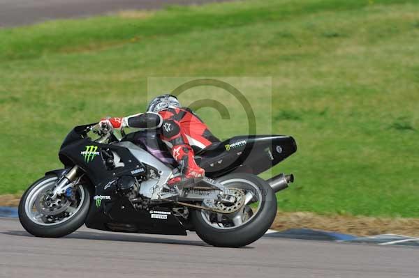 Motorcycle action photographs;Rockingham;Rockingham photographs;event digital images;eventdigitalimages;no limits trackday;peter wileman photography;rockingham corby northamptonshire;trackday;trackday digital images;trackday photos