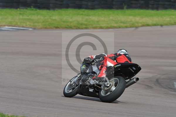 Motorcycle action photographs;Rockingham;Rockingham photographs;event digital images;eventdigitalimages;no limits trackday;peter wileman photography;rockingham corby northamptonshire;trackday;trackday digital images;trackday photos