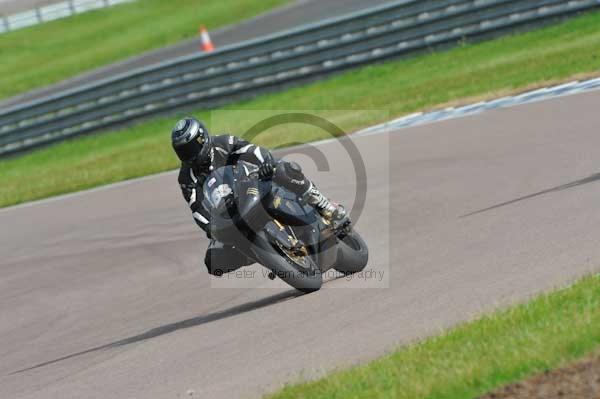 Motorcycle action photographs;Rockingham;Rockingham photographs;event digital images;eventdigitalimages;no limits trackday;peter wileman photography;rockingham corby northamptonshire;trackday;trackday digital images;trackday photos