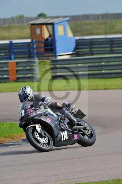 Motorcycle action photographs;Rockingham;Rockingham photographs;event digital images;eventdigitalimages;no limits trackday;peter wileman photography;rockingham corby northamptonshire;trackday;trackday digital images;trackday photos