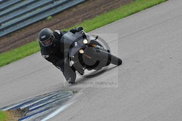 Motorcycle action photographs;Rockingham;Rockingham photographs;event digital images;eventdigitalimages;no limits trackday;peter wileman photography;rockingham corby northamptonshire;trackday;trackday digital images;trackday photos