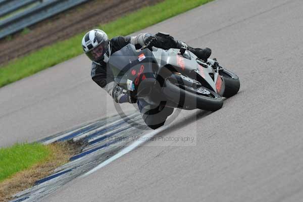 Motorcycle action photographs;Rockingham;Rockingham photographs;event digital images;eventdigitalimages;no limits trackday;peter wileman photography;rockingham corby northamptonshire;trackday;trackday digital images;trackday photos