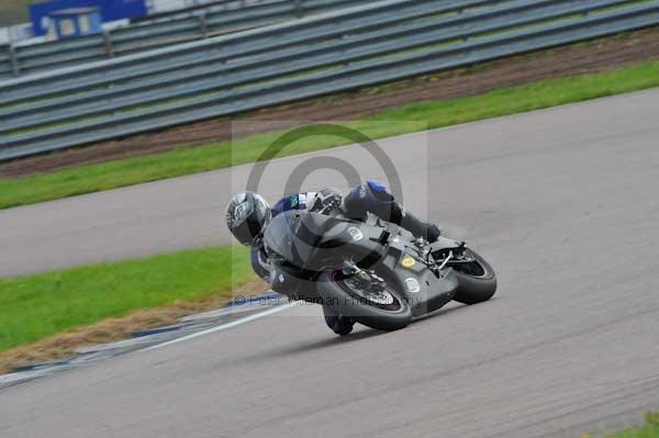 Motorcycle action photographs;Rockingham;Rockingham photographs;event digital images;eventdigitalimages;no limits trackday;peter wileman photography;rockingham corby northamptonshire;trackday;trackday digital images;trackday photos