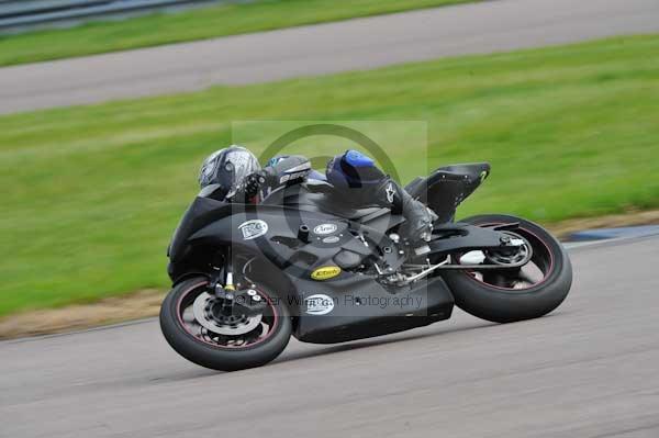 Motorcycle action photographs;Rockingham;Rockingham photographs;event digital images;eventdigitalimages;no limits trackday;peter wileman photography;rockingham corby northamptonshire;trackday;trackday digital images;trackday photos