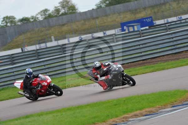 Motorcycle action photographs;Rockingham;Rockingham photographs;event digital images;eventdigitalimages;no limits trackday;peter wileman photography;rockingham corby northamptonshire;trackday;trackday digital images;trackday photos