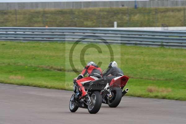 Motorcycle action photographs;Rockingham;Rockingham photographs;event digital images;eventdigitalimages;no limits trackday;peter wileman photography;rockingham corby northamptonshire;trackday;trackday digital images;trackday photos