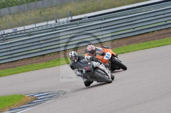 Motorcycle action photographs;Rockingham;Rockingham photographs;event digital images;eventdigitalimages;no limits trackday;peter wileman photography;rockingham corby northamptonshire;trackday;trackday digital images;trackday photos