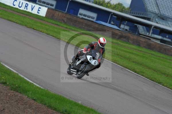 Motorcycle action photographs;Rockingham;Rockingham photographs;event digital images;eventdigitalimages;no limits trackday;peter wileman photography;rockingham corby northamptonshire;trackday;trackday digital images;trackday photos