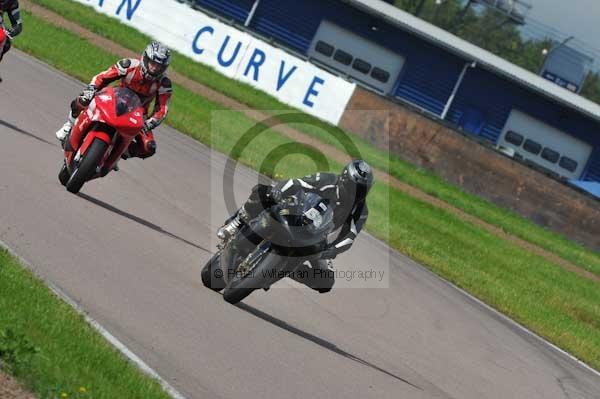 Motorcycle action photographs;Rockingham;Rockingham photographs;event digital images;eventdigitalimages;no limits trackday;peter wileman photography;rockingham corby northamptonshire;trackday;trackday digital images;trackday photos