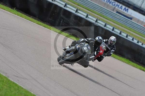 Motorcycle action photographs;Rockingham;Rockingham photographs;event digital images;eventdigitalimages;no limits trackday;peter wileman photography;rockingham corby northamptonshire;trackday;trackday digital images;trackday photos