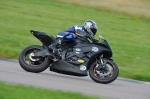 Motorcycle-action-photographs;Rockingham;Rockingham-photographs;event-digital-images;eventdigitalimages;no-limits-trackday;peter-wileman-photography;rockingham-corby-northamptonshire;trackday;trackday-digital-images;trackday-photos