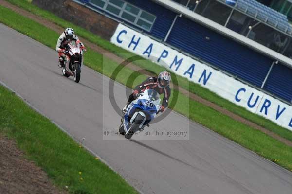 Motorcycle action photographs;Rockingham;Rockingham photographs;event digital images;eventdigitalimages;no limits trackday;peter wileman photography;rockingham corby northamptonshire;trackday;trackday digital images;trackday photos