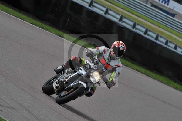 Motorcycle action photographs;Rockingham;Rockingham photographs;event digital images;eventdigitalimages;no limits trackday;peter wileman photography;rockingham corby northamptonshire;trackday;trackday digital images;trackday photos