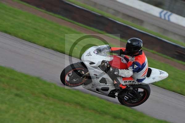 Motorcycle action photographs;Rockingham;Rockingham photographs;event digital images;eventdigitalimages;no limits trackday;peter wileman photography;rockingham corby northamptonshire;trackday;trackday digital images;trackday photos