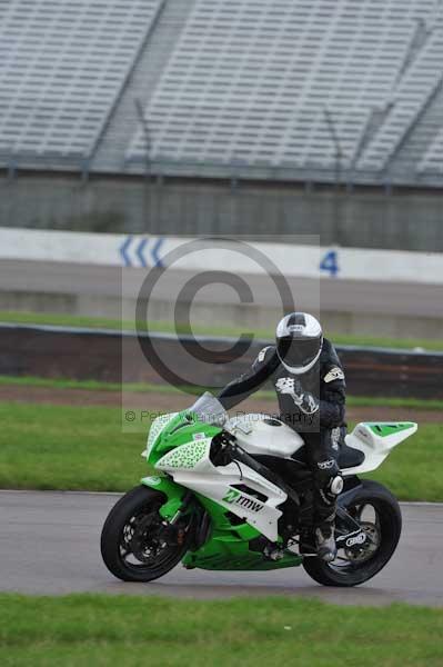 Motorcycle action photographs;Rockingham;Rockingham photographs;event digital images;eventdigitalimages;no limits trackday;peter wileman photography;rockingham corby northamptonshire;trackday;trackday digital images;trackday photos