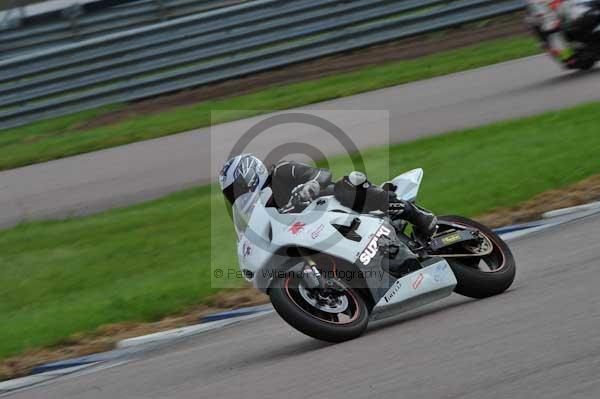 Motorcycle action photographs;Rockingham;Rockingham photographs;event digital images;eventdigitalimages;no limits trackday;peter wileman photography;rockingham corby northamptonshire;trackday;trackday digital images;trackday photos