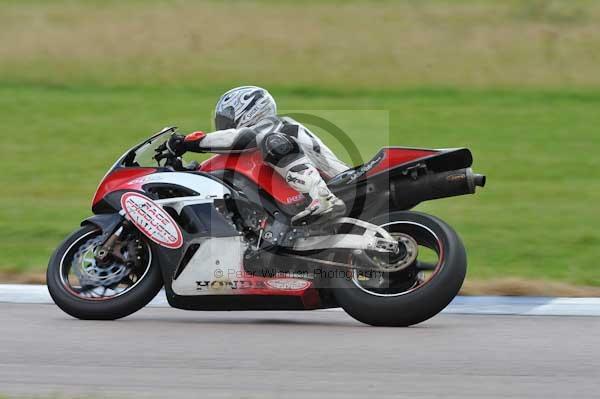 Motorcycle action photographs;Rockingham;Rockingham photographs;event digital images;eventdigitalimages;no limits trackday;peter wileman photography;rockingham corby northamptonshire;trackday;trackday digital images;trackday photos