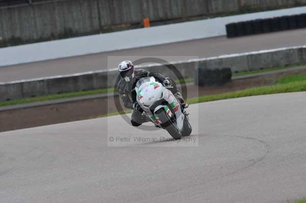 Motorcycle action photographs;Rockingham;Rockingham photographs;event digital images;eventdigitalimages;no limits trackday;peter wileman photography;rockingham corby northamptonshire;trackday;trackday digital images;trackday photos