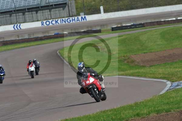 Motorcycle action photographs;Rockingham;Rockingham photographs;event digital images;eventdigitalimages;no limits trackday;peter wileman photography;rockingham corby northamptonshire;trackday;trackday digital images;trackday photos