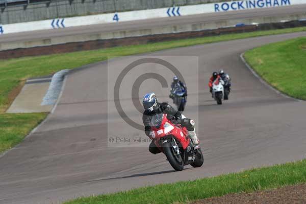 Motorcycle action photographs;Rockingham;Rockingham photographs;event digital images;eventdigitalimages;no limits trackday;peter wileman photography;rockingham corby northamptonshire;trackday;trackday digital images;trackday photos