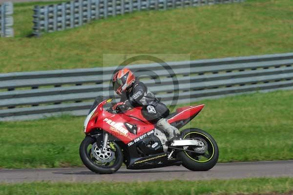 Motorcycle action photographs;Rockingham;Rockingham photographs;event digital images;eventdigitalimages;no limits trackday;peter wileman photography;rockingham corby northamptonshire;trackday;trackday digital images;trackday photos