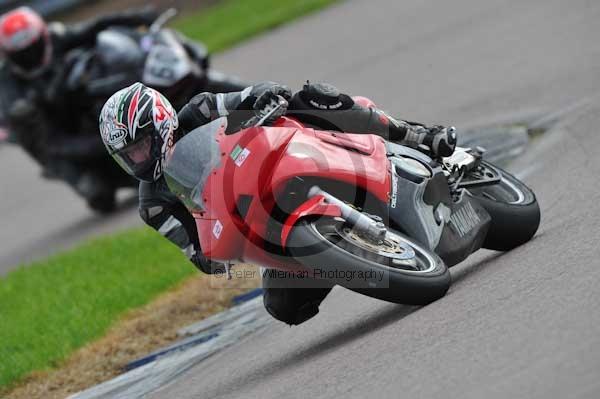 Motorcycle action photographs;Rockingham;Rockingham photographs;event digital images;eventdigitalimages;no limits trackday;peter wileman photography;rockingham corby northamptonshire;trackday;trackday digital images;trackday photos