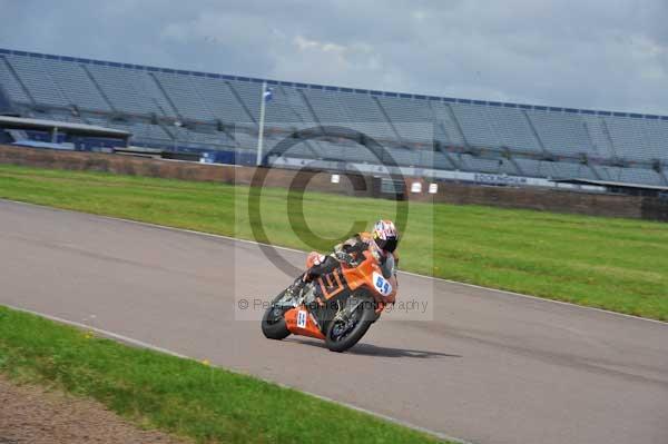 Motorcycle action photographs;Rockingham;Rockingham photographs;event digital images;eventdigitalimages;no limits trackday;peter wileman photography;rockingham corby northamptonshire;trackday;trackday digital images;trackday photos