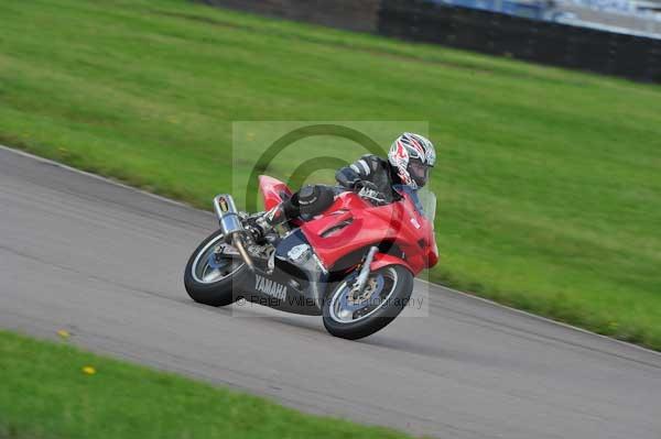 Motorcycle action photographs;Rockingham;Rockingham photographs;event digital images;eventdigitalimages;no limits trackday;peter wileman photography;rockingham corby northamptonshire;trackday;trackday digital images;trackday photos