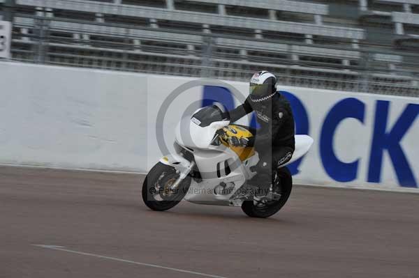 Motorcycle action photographs;Rockingham;Rockingham photographs;event digital images;eventdigitalimages;no limits trackday;peter wileman photography;rockingham corby northamptonshire;trackday;trackday digital images;trackday photos