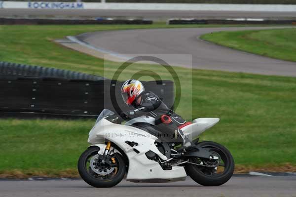 Motorcycle action photographs;Rockingham;Rockingham photographs;event digital images;eventdigitalimages;no limits trackday;peter wileman photography;rockingham corby northamptonshire;trackday;trackday digital images;trackday photos