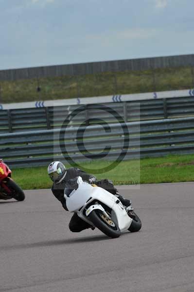 Motorcycle action photographs;Rockingham;Rockingham photographs;event digital images;eventdigitalimages;no limits trackday;peter wileman photography;rockingham corby northamptonshire;trackday;trackday digital images;trackday photos