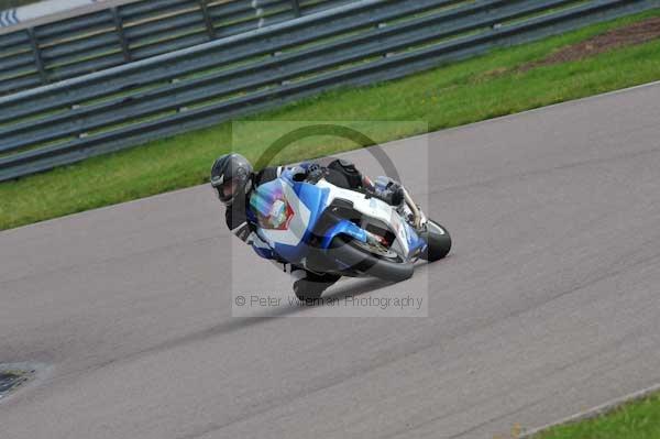 Motorcycle action photographs;Rockingham;Rockingham photographs;event digital images;eventdigitalimages;no limits trackday;peter wileman photography;rockingham corby northamptonshire;trackday;trackday digital images;trackday photos