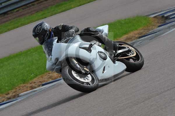 Motorcycle action photographs;Rockingham;Rockingham photographs;event digital images;eventdigitalimages;no limits trackday;peter wileman photography;rockingham corby northamptonshire;trackday;trackday digital images;trackday photos