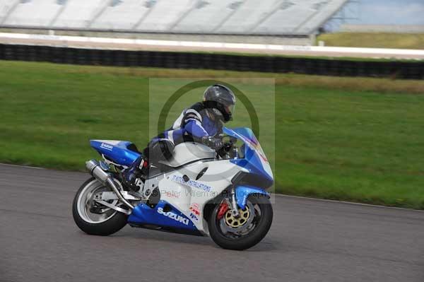 Motorcycle action photographs;Rockingham;Rockingham photographs;event digital images;eventdigitalimages;no limits trackday;peter wileman photography;rockingham corby northamptonshire;trackday;trackday digital images;trackday photos