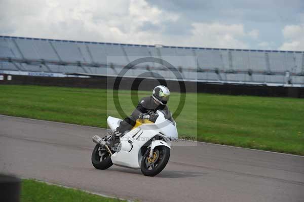 Motorcycle action photographs;Rockingham;Rockingham photographs;event digital images;eventdigitalimages;no limits trackday;peter wileman photography;rockingham corby northamptonshire;trackday;trackday digital images;trackday photos