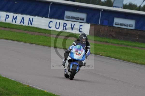 Motorcycle action photographs;Rockingham;Rockingham photographs;event digital images;eventdigitalimages;no limits trackday;peter wileman photography;rockingham corby northamptonshire;trackday;trackday digital images;trackday photos