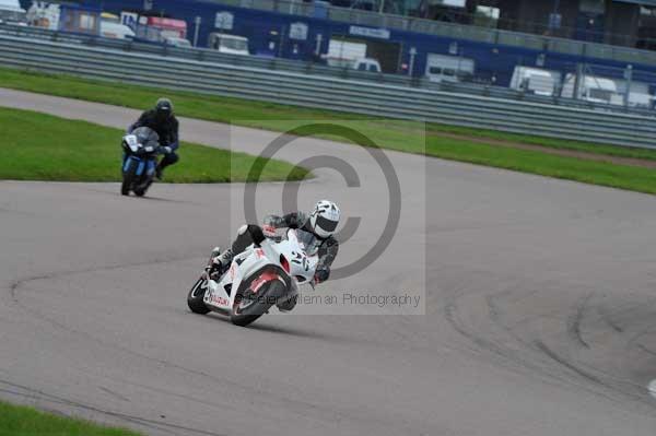 Motorcycle action photographs;Rockingham;Rockingham photographs;event digital images;eventdigitalimages;no limits trackday;peter wileman photography;rockingham corby northamptonshire;trackday;trackday digital images;trackday photos