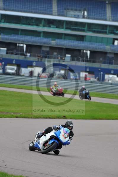 Motorcycle action photographs;Rockingham;Rockingham photographs;event digital images;eventdigitalimages;no limits trackday;peter wileman photography;rockingham corby northamptonshire;trackday;trackday digital images;trackday photos