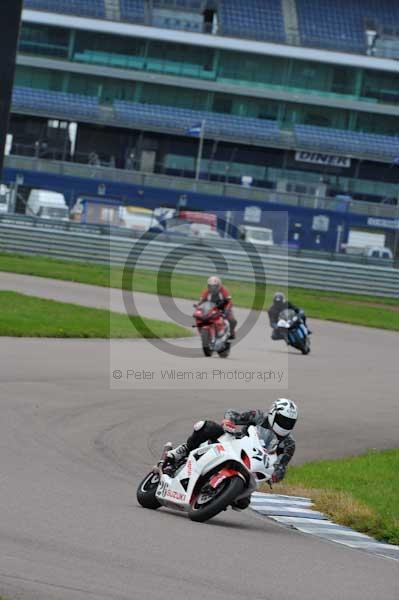 Motorcycle action photographs;Rockingham;Rockingham photographs;event digital images;eventdigitalimages;no limits trackday;peter wileman photography;rockingham corby northamptonshire;trackday;trackday digital images;trackday photos