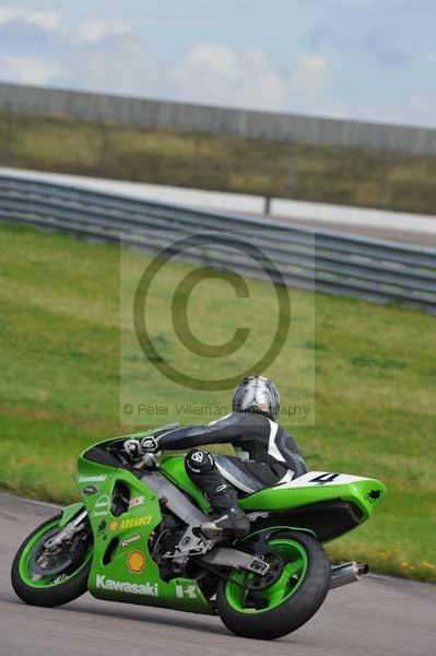 Motorcycle action photographs;Rockingham;Rockingham photographs;event digital images;eventdigitalimages;no limits trackday;peter wileman photography;rockingham corby northamptonshire;trackday;trackday digital images;trackday photos