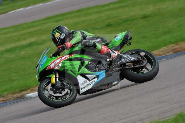 Motorcycle action photographs;Rockingham;Rockingham photographs;event digital images;eventdigitalimages;no limits trackday;peter wileman photography;rockingham corby northamptonshire;trackday;trackday digital images;trackday photos