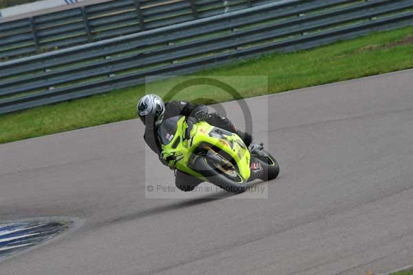 Motorcycle action photographs;Rockingham;Rockingham photographs;event digital images;eventdigitalimages;no limits trackday;peter wileman photography;rockingham corby northamptonshire;trackday;trackday digital images;trackday photos