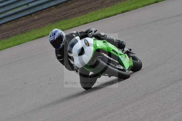 Motorcycle action photographs;Rockingham;Rockingham photographs;event digital images;eventdigitalimages;no limits trackday;peter wileman photography;rockingham corby northamptonshire;trackday;trackday digital images;trackday photos