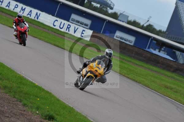 Motorcycle action photographs;Rockingham;Rockingham photographs;event digital images;eventdigitalimages;no limits trackday;peter wileman photography;rockingham corby northamptonshire;trackday;trackday digital images;trackday photos