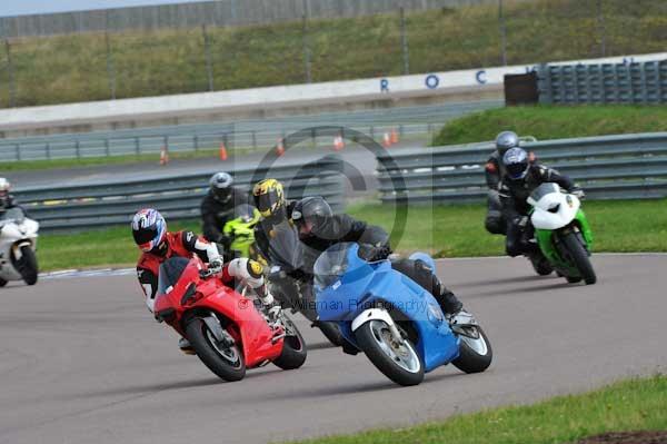 Motorcycle action photographs;Rockingham;Rockingham photographs;event digital images;eventdigitalimages;no limits trackday;peter wileman photography;rockingham corby northamptonshire;trackday;trackday digital images;trackday photos