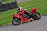 Motorcycle-action-photographs;Rockingham;Rockingham-photographs;event-digital-images;eventdigitalimages;no-limits-trackday;peter-wileman-photography;rockingham-corby-northamptonshire;trackday;trackday-digital-images;trackday-photos