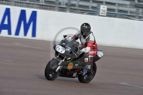 Motorcycle action photographs;Rockingham;Rockingham photographs;event digital images;eventdigitalimages;no limits trackday;peter wileman photography;rockingham corby northamptonshire;trackday;trackday digital images;trackday photos