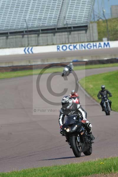 Motorcycle action photographs;Rockingham;Rockingham photographs;event digital images;eventdigitalimages;no limits trackday;peter wileman photography;rockingham corby northamptonshire;trackday;trackday digital images;trackday photos