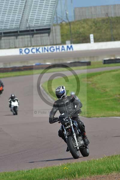 Motorcycle action photographs;Rockingham;Rockingham photographs;event digital images;eventdigitalimages;no limits trackday;peter wileman photography;rockingham corby northamptonshire;trackday;trackday digital images;trackday photos