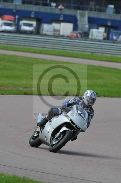 Motorcycle action photographs;Rockingham;Rockingham photographs;event digital images;eventdigitalimages;no limits trackday;peter wileman photography;rockingham corby northamptonshire;trackday;trackday digital images;trackday photos